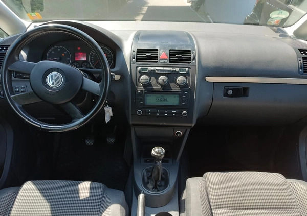 Volkswagen Touran cena 11600 przebieg: 293000, rok produkcji 2003 z Kościerzyna małe 154